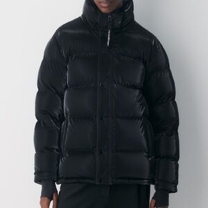 Aritzia Super Puff - Black Liquid Shine - Size M